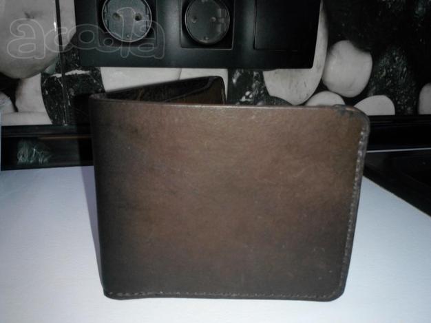 Кошелек мужской из натуральной кожи "Classic" (Bi-fold wallet)